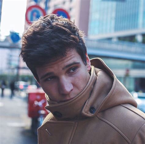 wincent weiß model versace|Wincent Weiss coach.